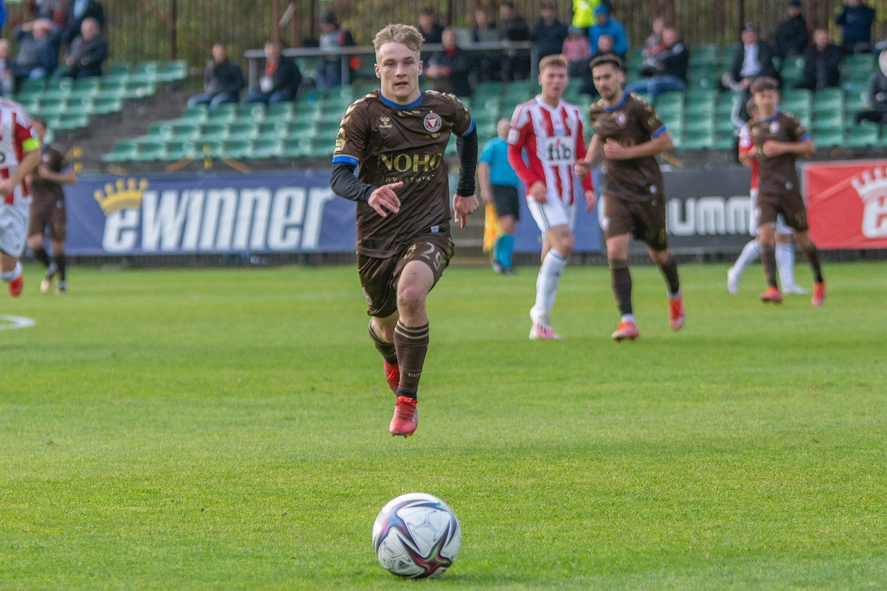 การทำนายฮอฟเฟนไฮม์ vs โบรุสเซียมึนเช่นกลัดบัค : พรีวิวบุนเดสลีกา 14 มกราคม 2026