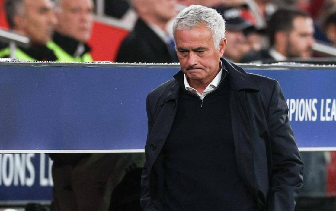 เสมอ 2-2! ชนะ 3-2! คืนแห่งอารมณ์สุดขั้วของพรีเมียร์ลีก: PSG รอดตัว, มูรินโญ่เสียแต้ม, แมนซิตี้รักษาคลีนชีต_ชัยชนะ_บาร์เซโลน่า_โหม่ง