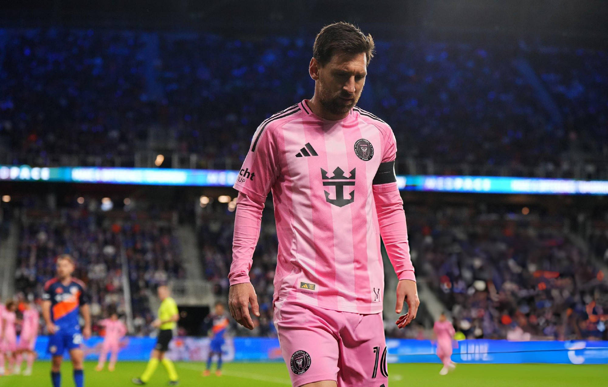 เมสซี่ใกล้ถึง 900 ประตู! การมีส่วนร่วมในการทำประตูของเขาตอนนี้รวมเป็น 1,300! ไม่มีใครเทียบได้ในประวัติศาสตร์! _ผู้ช่วย_ผู้ทำประตู_ผู้ทำประตู