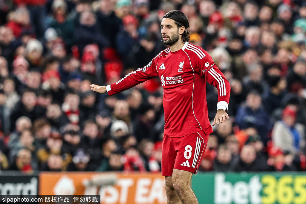 ปล้นคนรวยเพื่อแจกคนจน! ลิเวอร์พูลเอาชนะยักษ์ใหญ่แฝดของมาดริดในแชมเปียนส์ลีก แต่พ่ายให้กับทีมจากตุรกีและเนเธอร์แลนด์อย่างพีเอสวี ไอน์โฮเฟน, อินเตอร์ มิลาน และไอน์ทรัค แฟรงค์เฟิร์ต