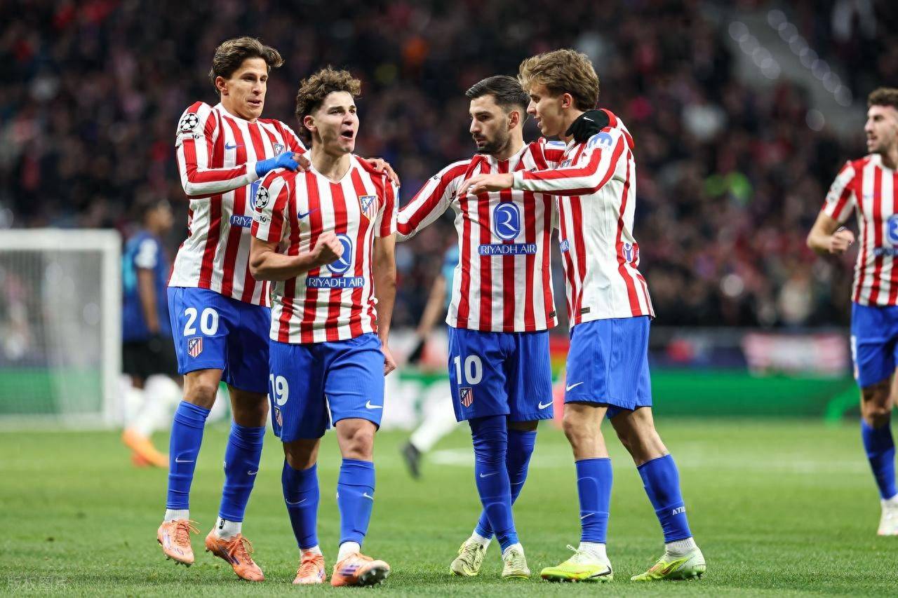 2-1: ประตูชัยในนาทีที่ 93 ทำให้แอตเลติโก มาดริด พลิกสถานการณ์เอาชนะอินเตอร์ มิลาน โดยอัลบาเรซทำประตูและฆิเมเนซยิงประตูตัดสิน อินเตอร์ มิลาน แชมเปียนส์ลีก แมตช์