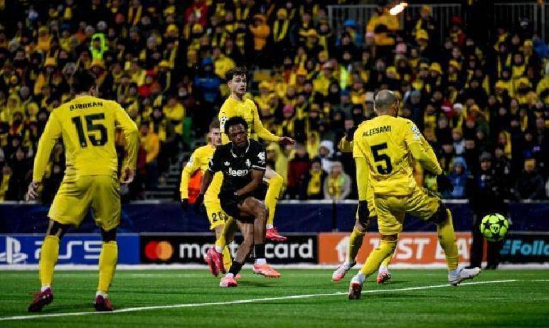 จากช่วงครึ่งหลังที่ตกต่ำสู่ผู้ชนะในนาทีสุดท้าย! ยูเวนตุสพลิกสถานการณ์ในแชมเปียนส์ลีกด้วยการเสริมทัพดาวรุ่งของสปัลเล็ตติที่จุดประกายความหวังใหม่ _แมตช์_ _ข้อมูลเปิด_ _ผู้เล่น_