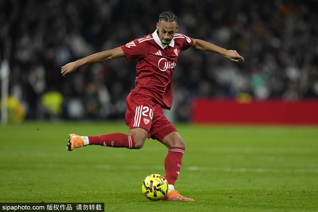 ผู้เล่นที่ทำประตูได้มากที่สุดในปีปฏิทินยังคงเป็น ลิโอเนล เมสซี ในฤดูกาล 2012 ของเขาที่บาร์เซโลนา ซึ่งทำประตูได้มากกว่าผู้เล่นคนอื่น ๆ อย่างมาก