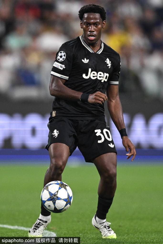 โจนาธาน เดวิด: จากชายขอบสู่จุดศูนย์กลางเกมรุกของยูเวนตุส 