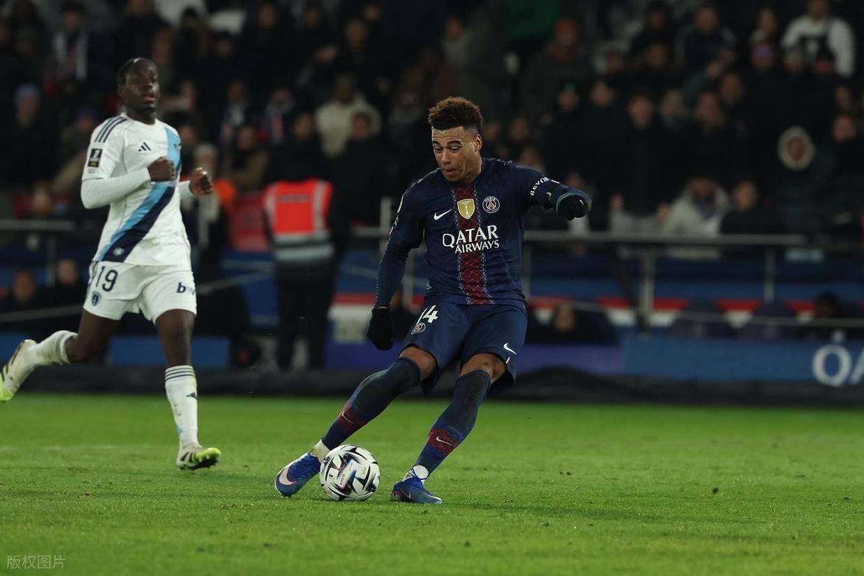 คัพ เดอ ฟร็องซ์: ปารีส แซงต์-แชร์กแมง มุ่งมั่นที่จะผ่านเข้ารอบ, ความหวังของปารีส เอฟซี ดับลง? ปารีส แซงต์-แชร์กแมง พบ ปารีส เอฟซี การแข่งขัน ลีก คู่แข่ง