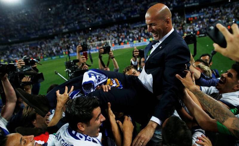 ไม่จำเป็นต้องมีเหตุผลในการปลดผู้จัดการทีมเรอัล มาดริด? 'มังกร' ชีวิตสั้น, อันเชล็อตติผู้ผิดหวัง – ผู้จัดการทีมไม่กี่คนที่อยู่ภายใต้ฟลอเรนติโน่ได้เห็นจุดจบที่มีความสุข _ฟลอเรนติโน่_ _แชมเปียนส์ลีก_ _ตำนาน_