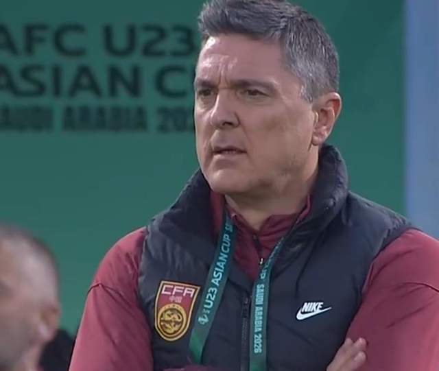 เผชิญหน้ากับทีมเอเชีย: แพ้เพียงสองครั้งจาก 23 นัด! อันโตนิโอ: เราสามารถรับมือกับคู่แข่งได้ทุกทีม _จีน_ _การแข่งขัน_ _ฟุตบอล_