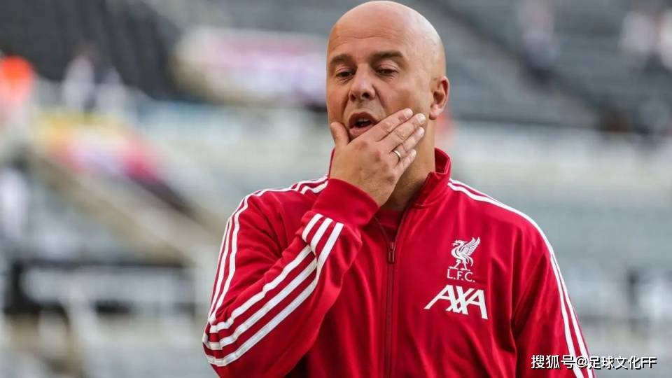 ตามรายงาน ลิเวอร์พูลถือเป็นที่ดึงดูดใจมากที่สุดสำหรับอลอนโซ่; เป้าหมาย 'อันดับหนึ่ง' นี้ปฏิเสธแมนเชสเตอร์ ยูไนเต็ดและแมนเชสเตอร์ ซิตี้ด้วยเหตุผลสำคัญห้าประการ ทำให้เขาอยู่ในตำแหน่งที่จะเข้ามาแทนที่สล็อต _ยูฟ่า แชมเปียนส์ลีก_ เรอัล มาดริด บาร์เซโลนา